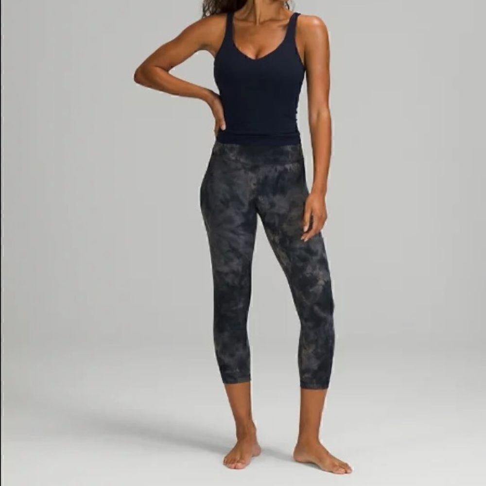 - New Lululemon Align HR 21” size 18